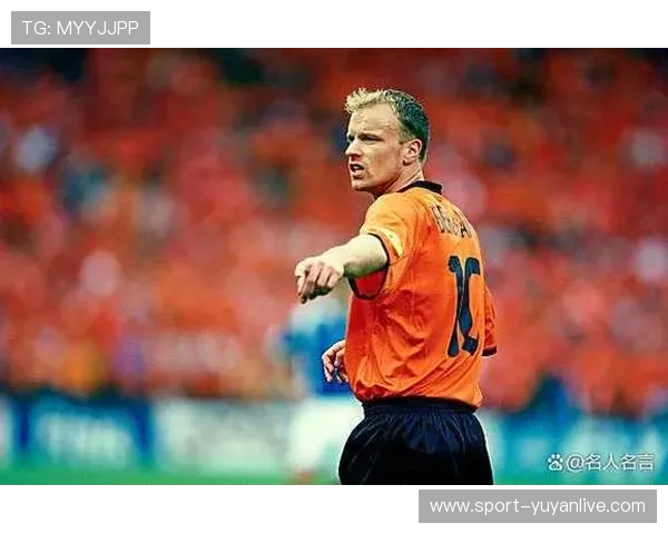 足球史上影响力最大的三大球星及其传奇贡献解析